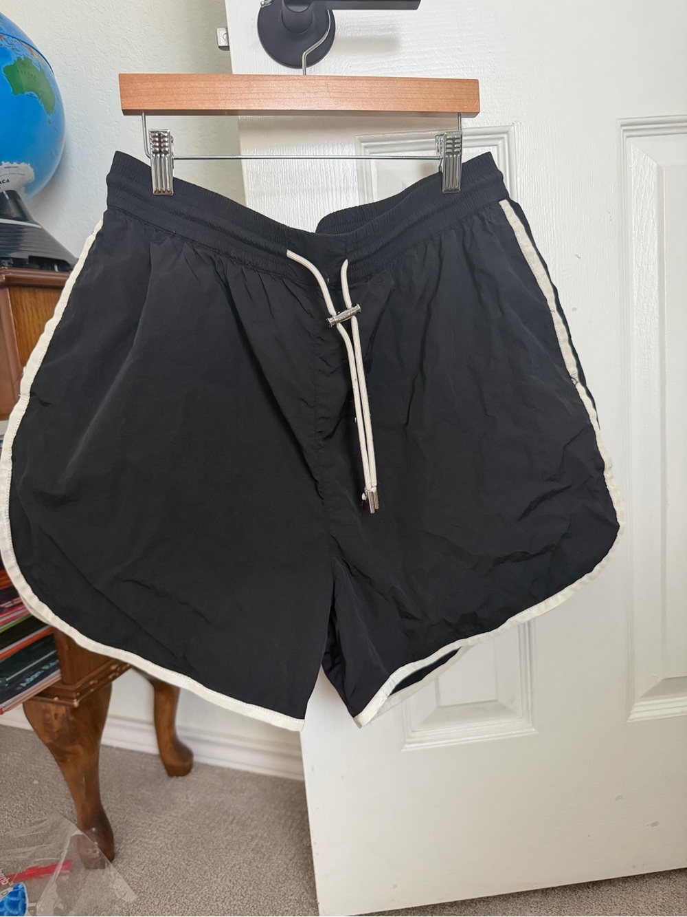 Varley Harmon High Rise Black Shorts Size XL GUC women activewear spring summer